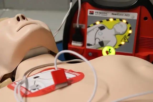 Exercice pratique lors d'un recyclage AFGSU 1