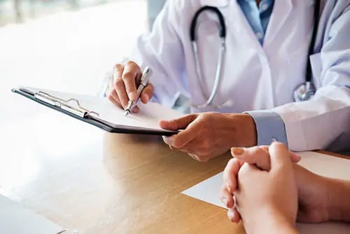 Le médecin légiste est un spécialiste de la médecine légale. Le médecin légiste est un spécialiste de la médecine légale.