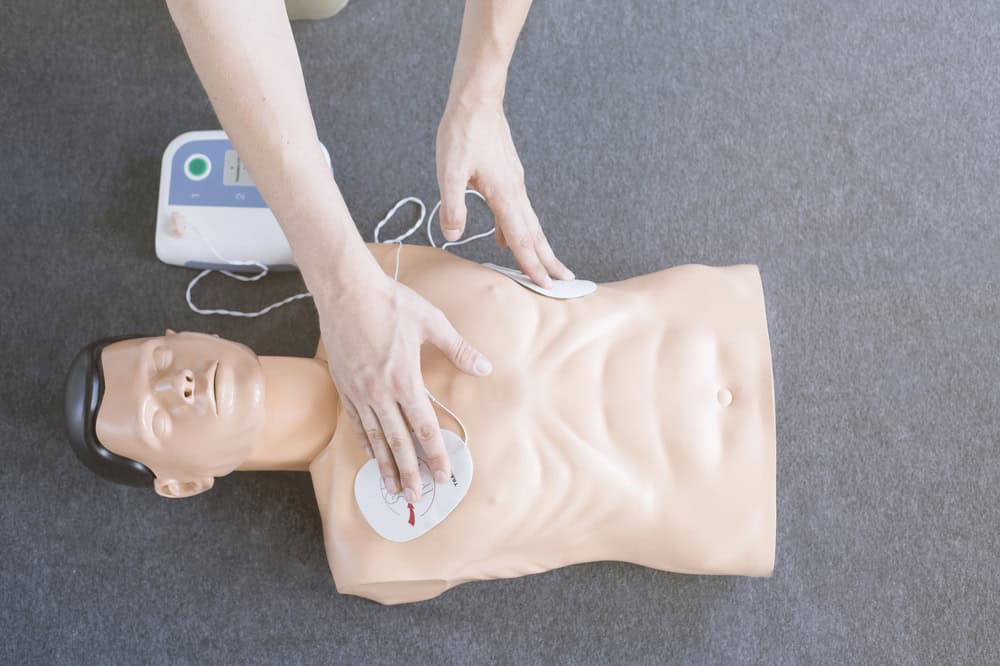 Le mode d’utilisation d’un défibrillateur Le mode d’utilisation d’un défibrillateur